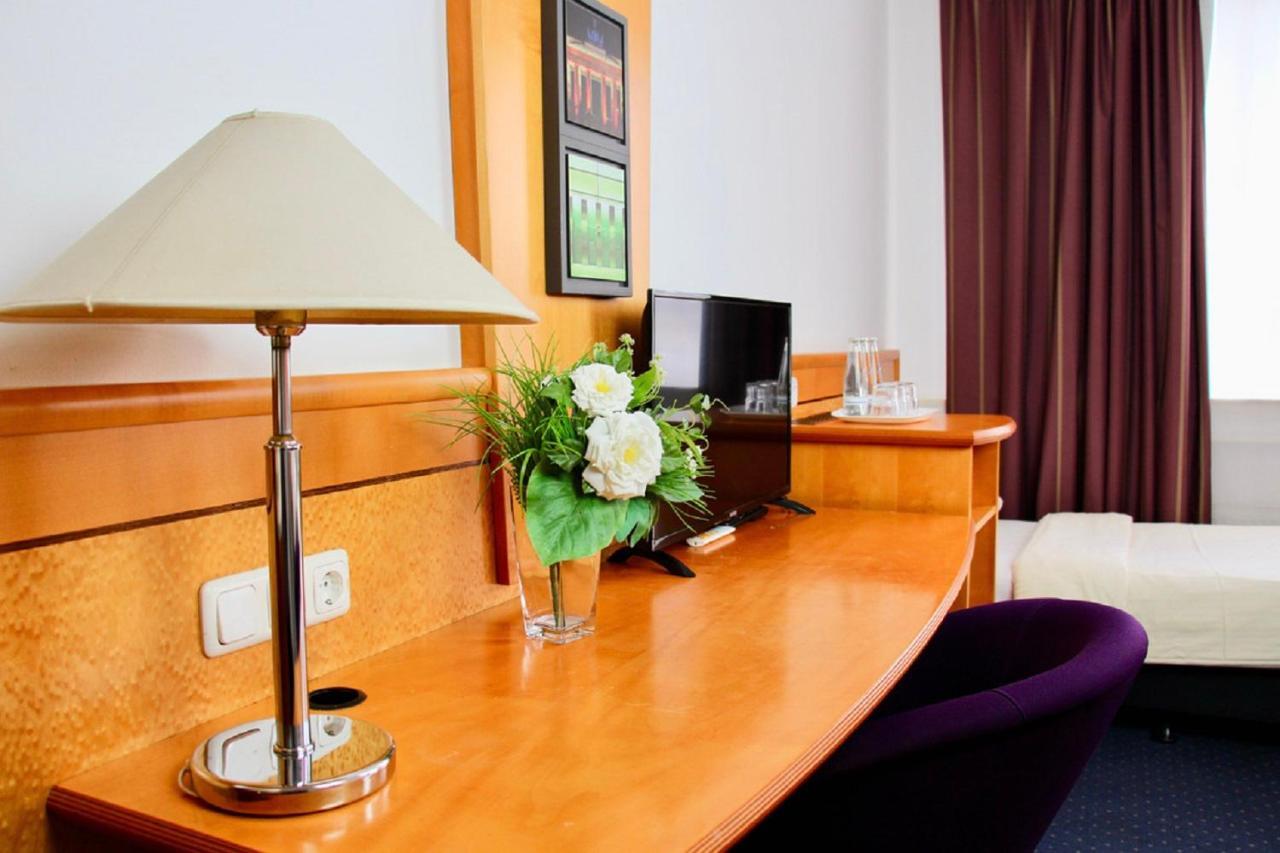 Parkhotel Viktoria Velten Dış mekan fotoğraf
