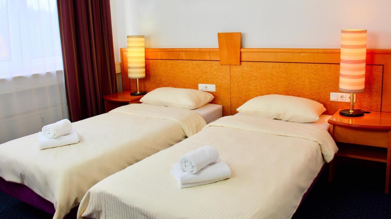 Parkhotel Viktoria Velten Dış mekan fotoğraf